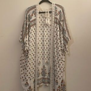 Altar’s State Tie Shawl